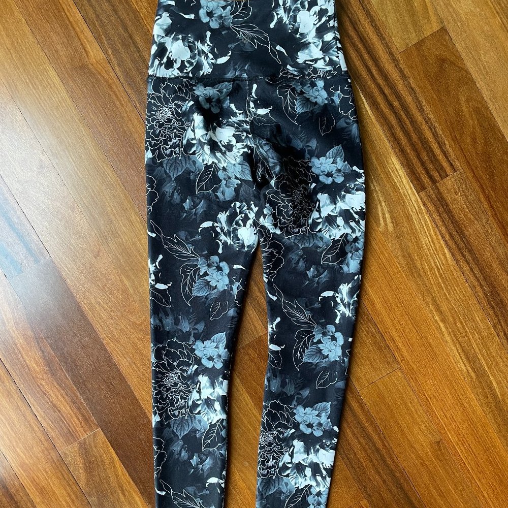 Balance Collection Sz XS Floral High Waist Leggings - Picture 2 of 6